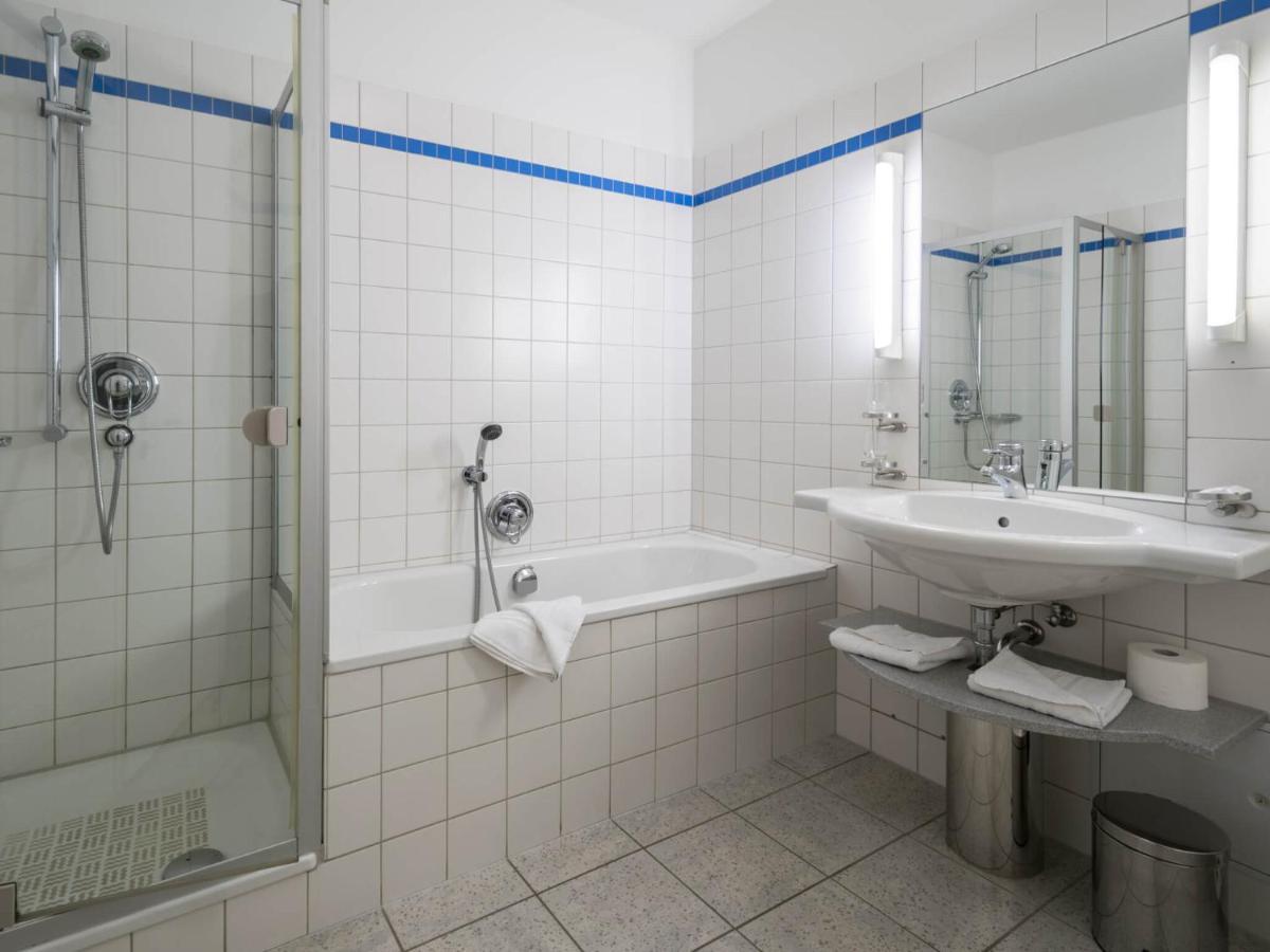 Kaiservillen - Mit 1 Schlafzimmer Und Terrasse D104 Апартаменты *